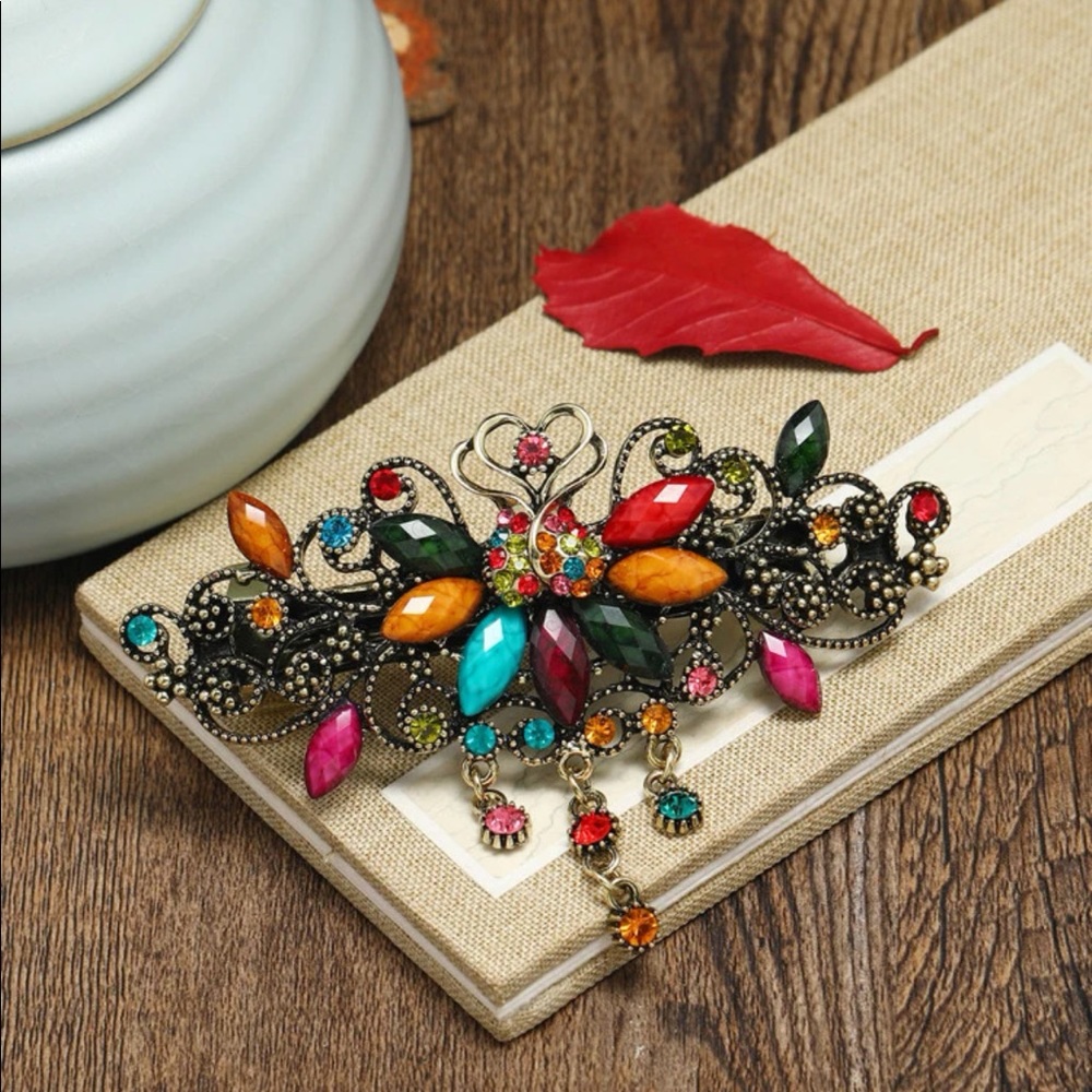 Hair Clip - Picture 2 of 6